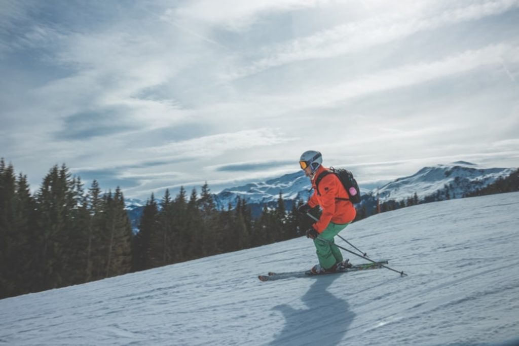 Man skiing gets injured and needs personal umbrella insurance coverage.